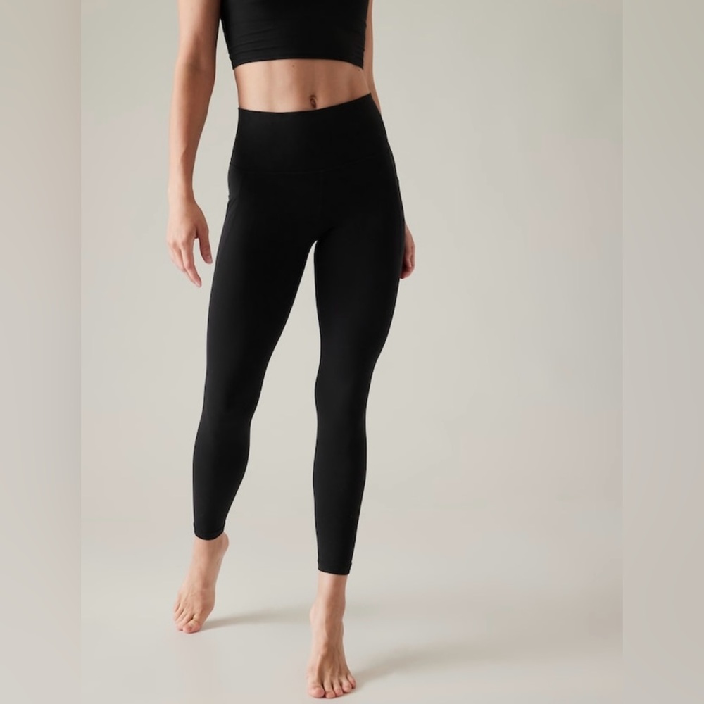 Athleta Salutation Stash 7/8 Tight - Size Large - New With Tags